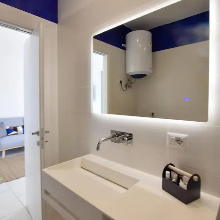 Cozy In With Wifi Apartamento Reggio di Calabria